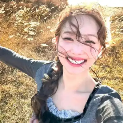 于希月